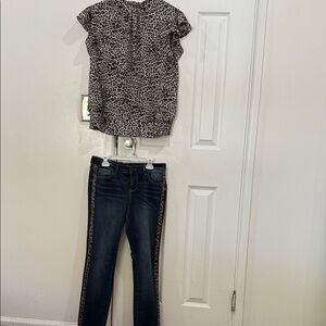 New York & Company Leopard Print Top and Dark Blue Cropped Pants